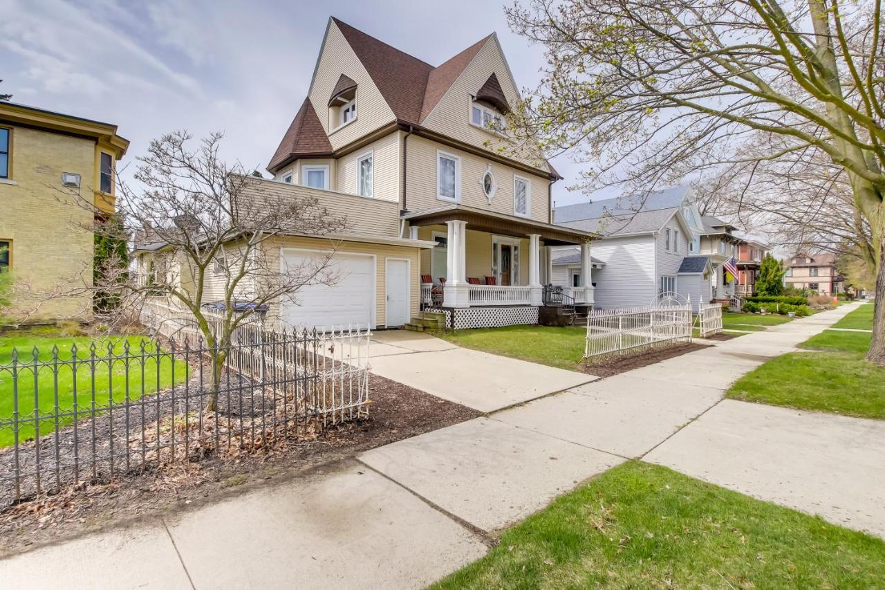 Updated Sheboygan Home With Porch Less Than 1 Mi To Beach Exterior photo